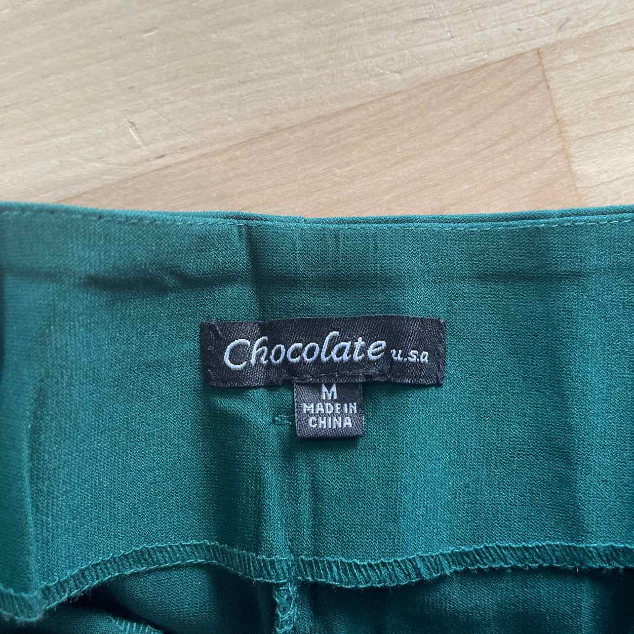 Chocolate Women Size M Green Preloved Shorts