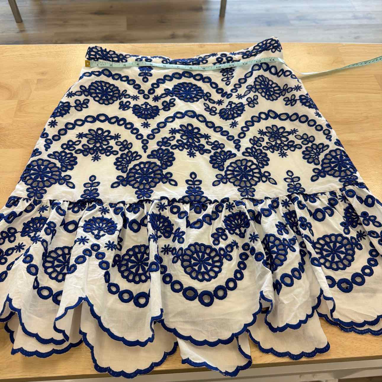 Anne Klein Size M Blue White eyelet New Skirt