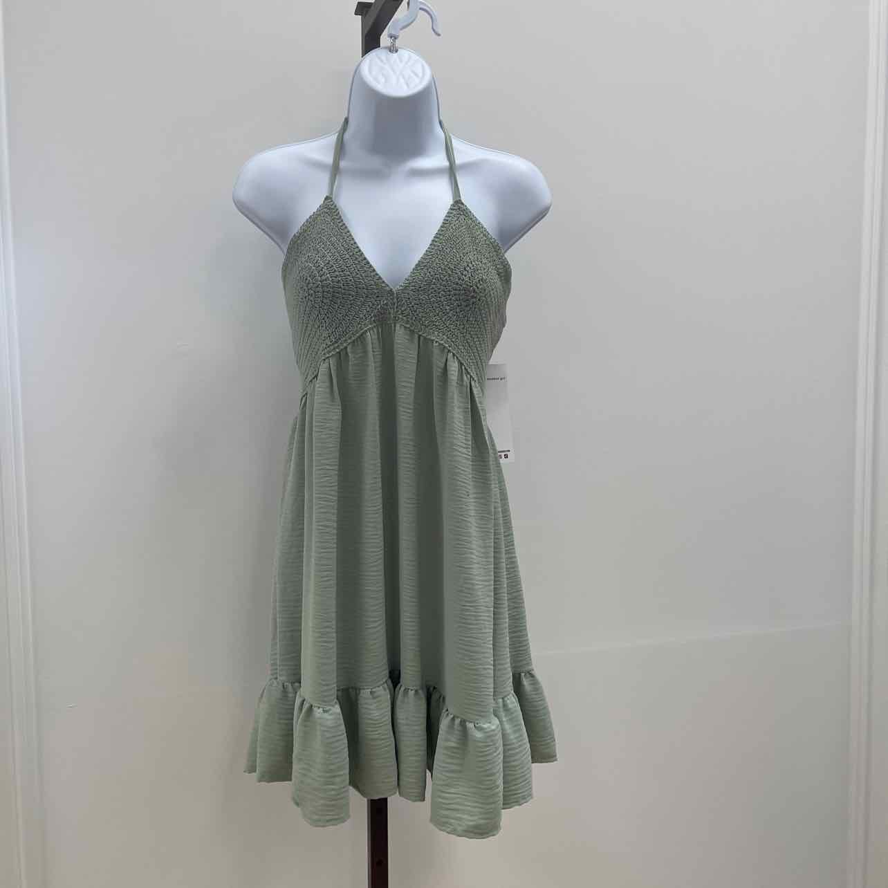 Madden Girl Size XL Crochet Bodice Halter Empire Waist Dress