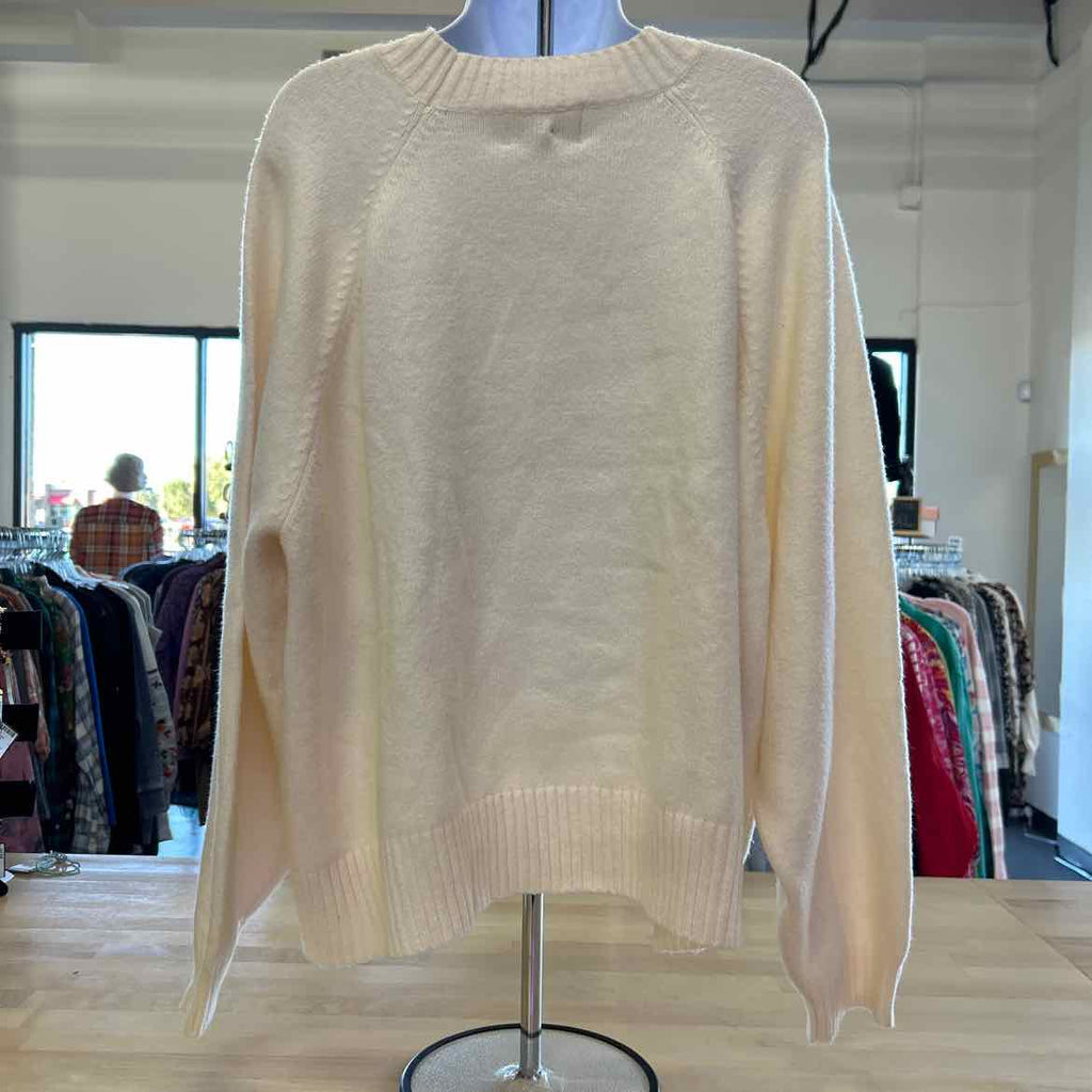 Old Navy Size XXL White Sweater