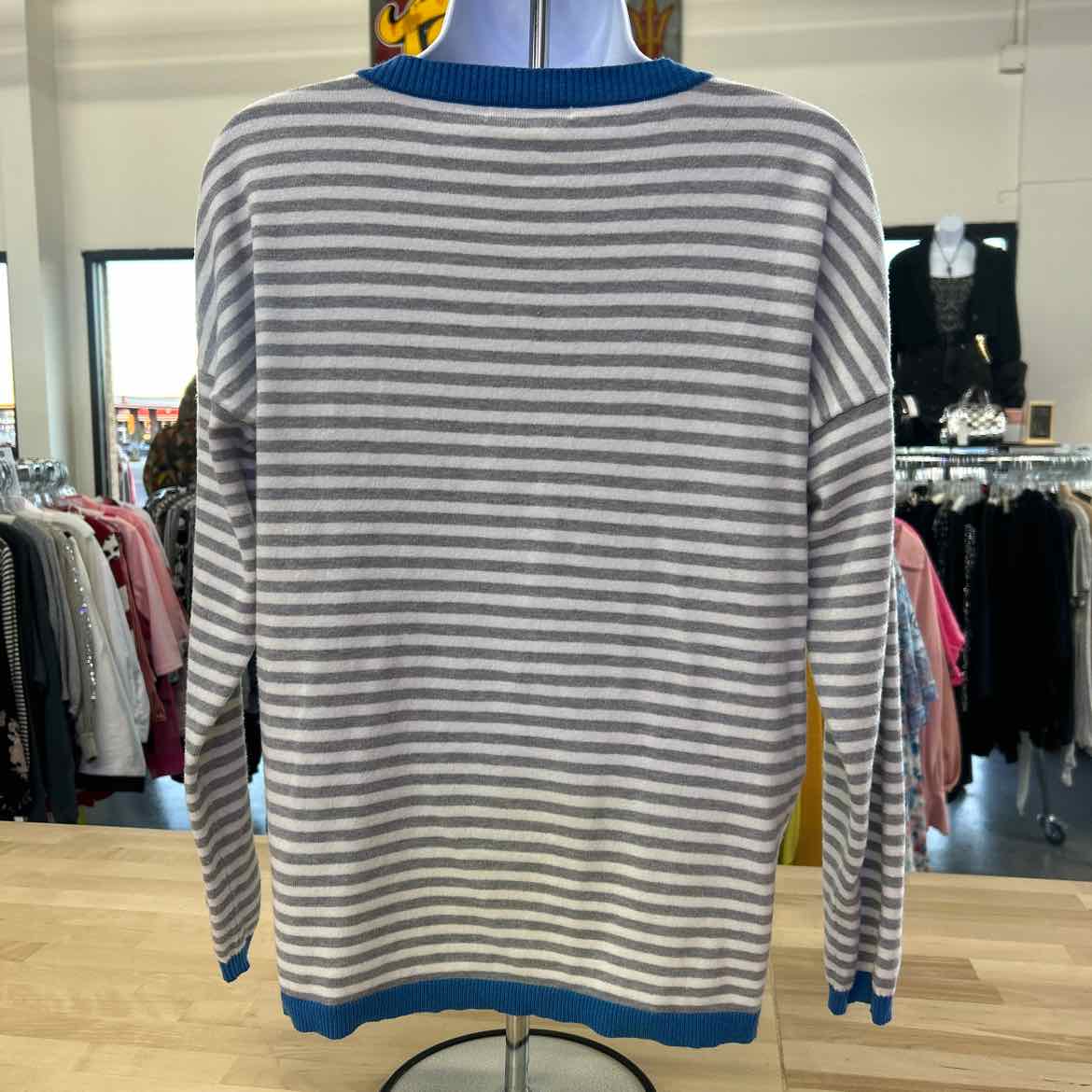 Staccato Size XLP Gray Sweater
