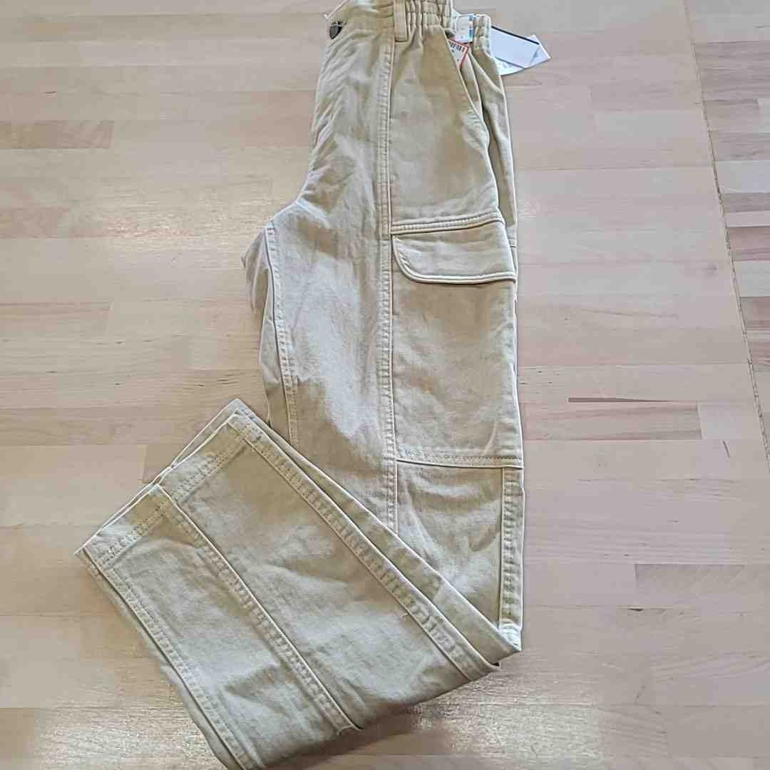 Tinseltown Juniors' Baggy Denim Cargo Jeans