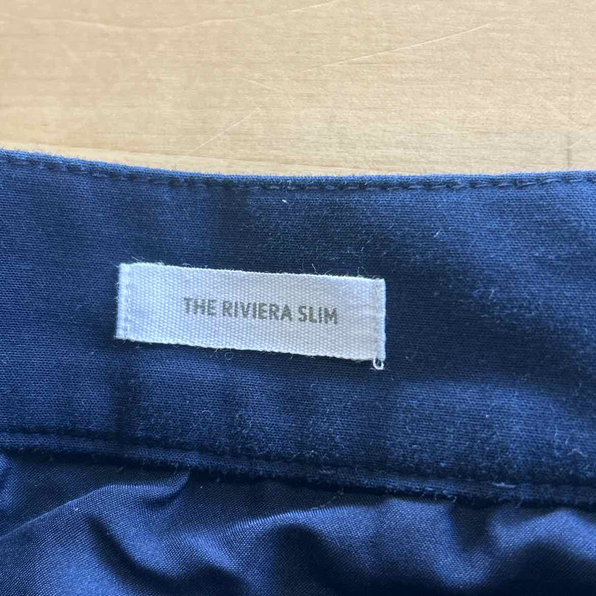 Loft Size 8 Navy Preloved Pants