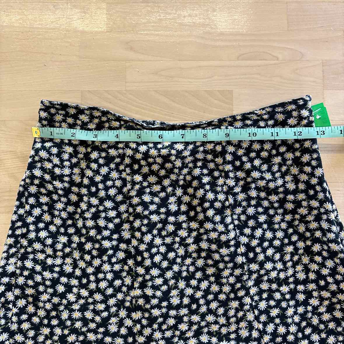 American Eagle Size XS Black Preloved Skirt