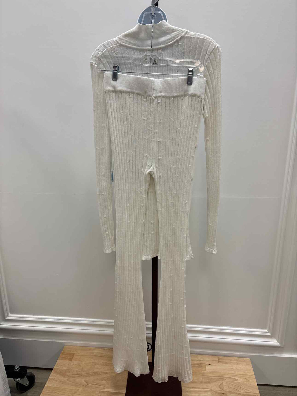 Size M White Preloved 2 pc Dress Set