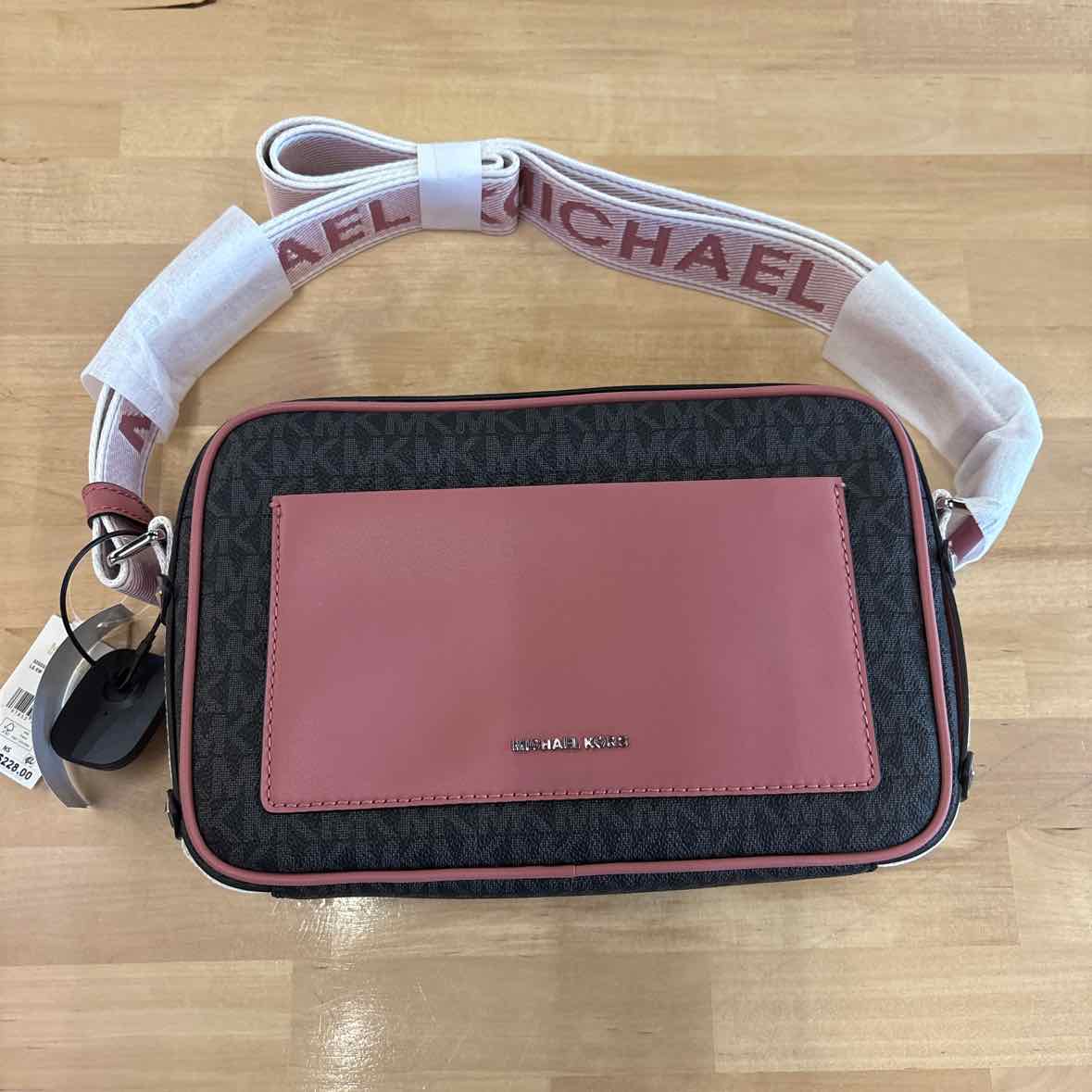 Michael Kors Maeve East West Pocket Crossbo Blackroseoptic White