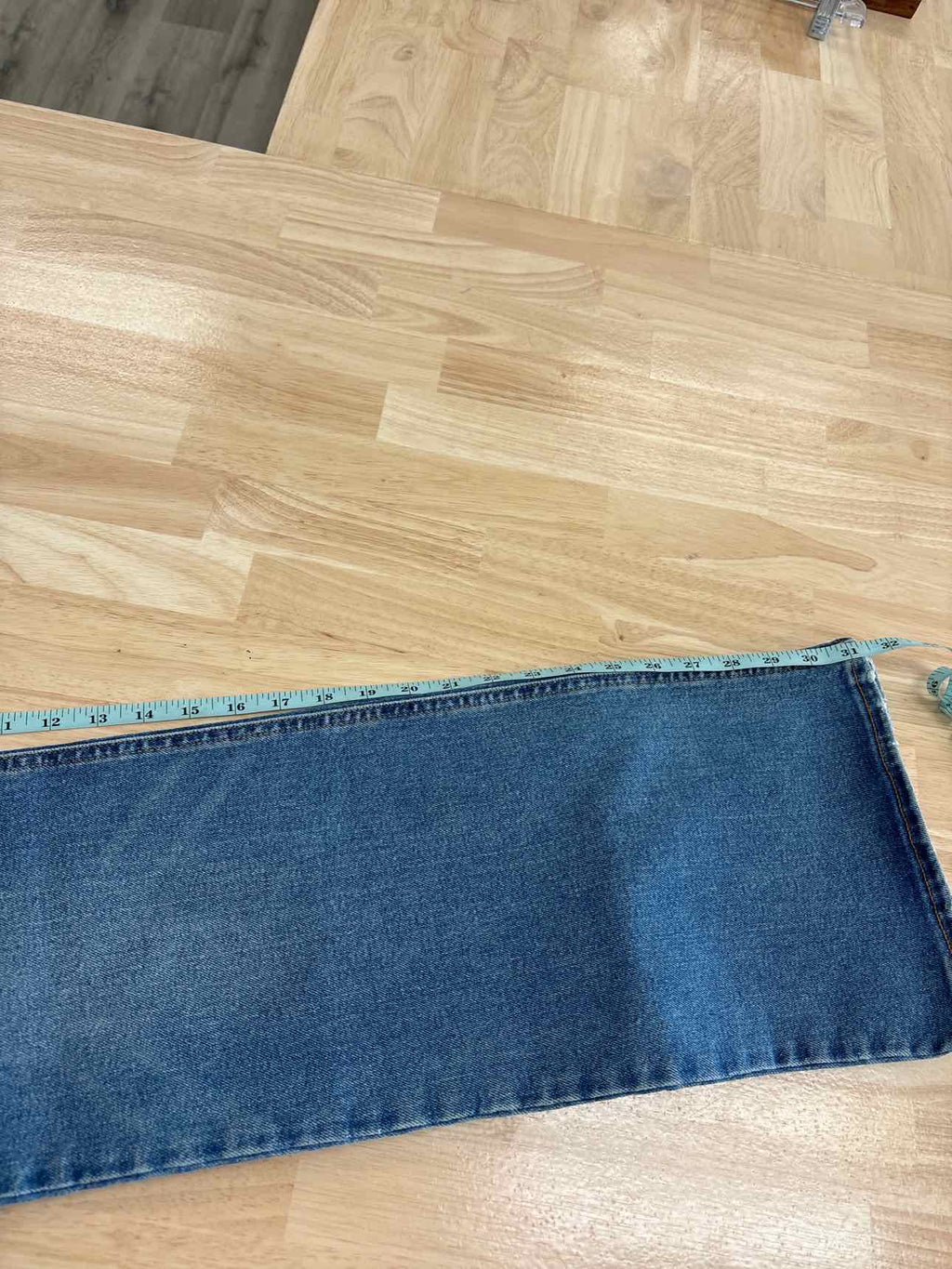Levi's Size 31 Blue Denim New Jeans