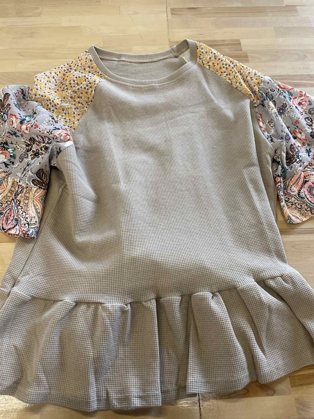 Size M Beige Blouse