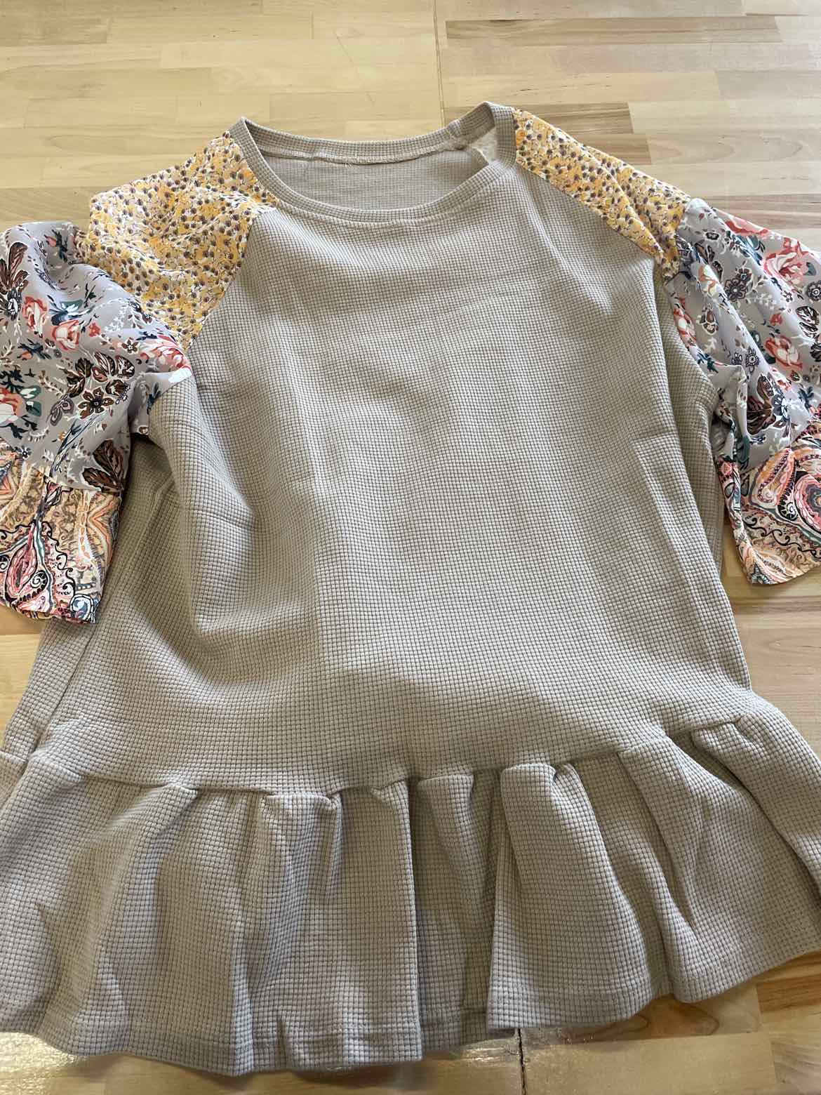 Size M Beige Blouse