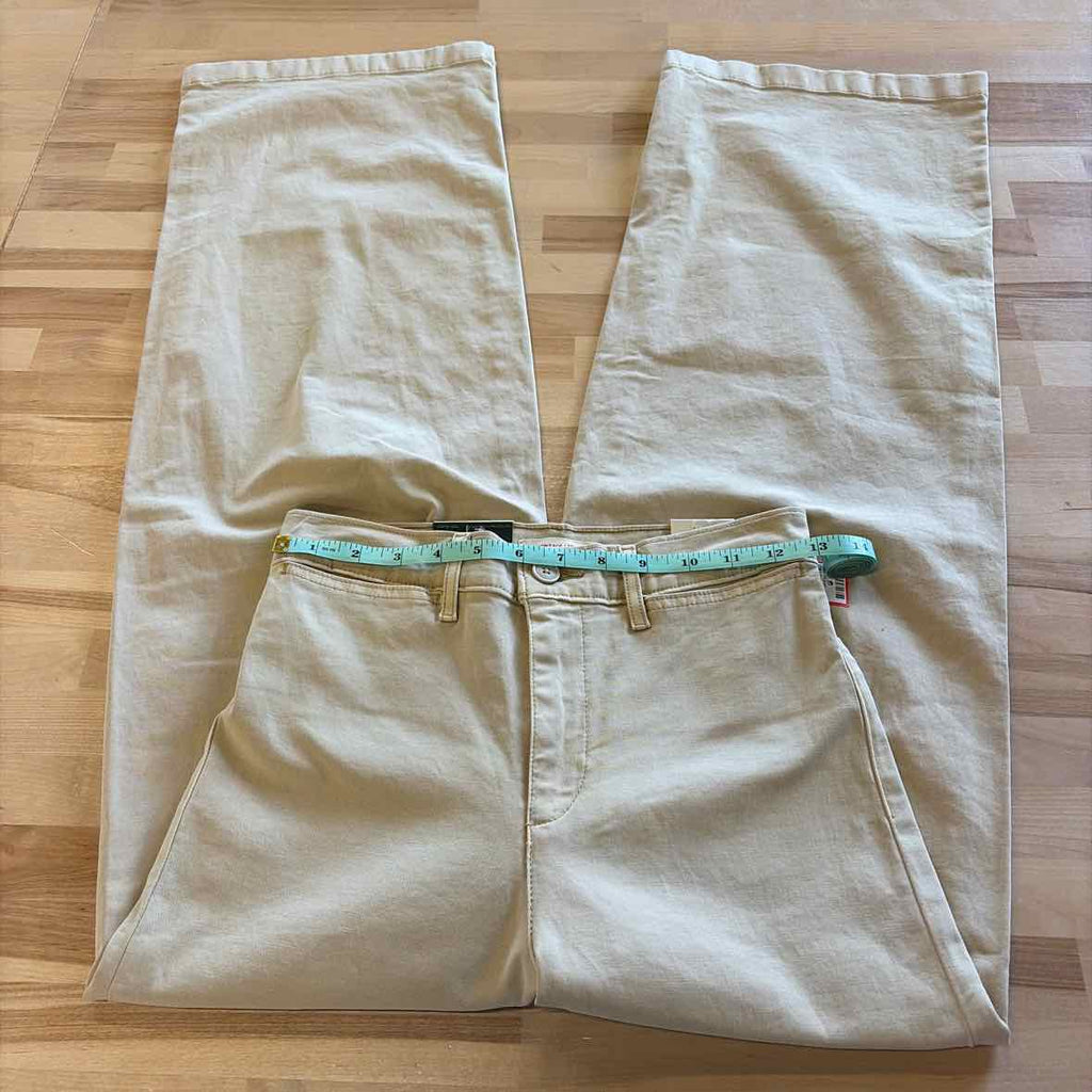 Levi's Size 28x31  Beige Vintage Chinos New Pants
