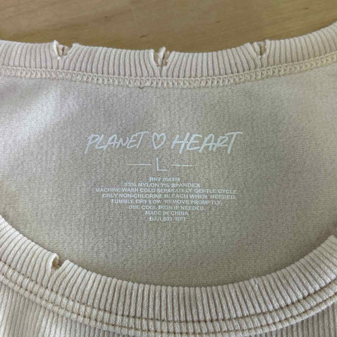 Planet Heart Juniors Distressed Ribbed Seamless Tank Top Tan L