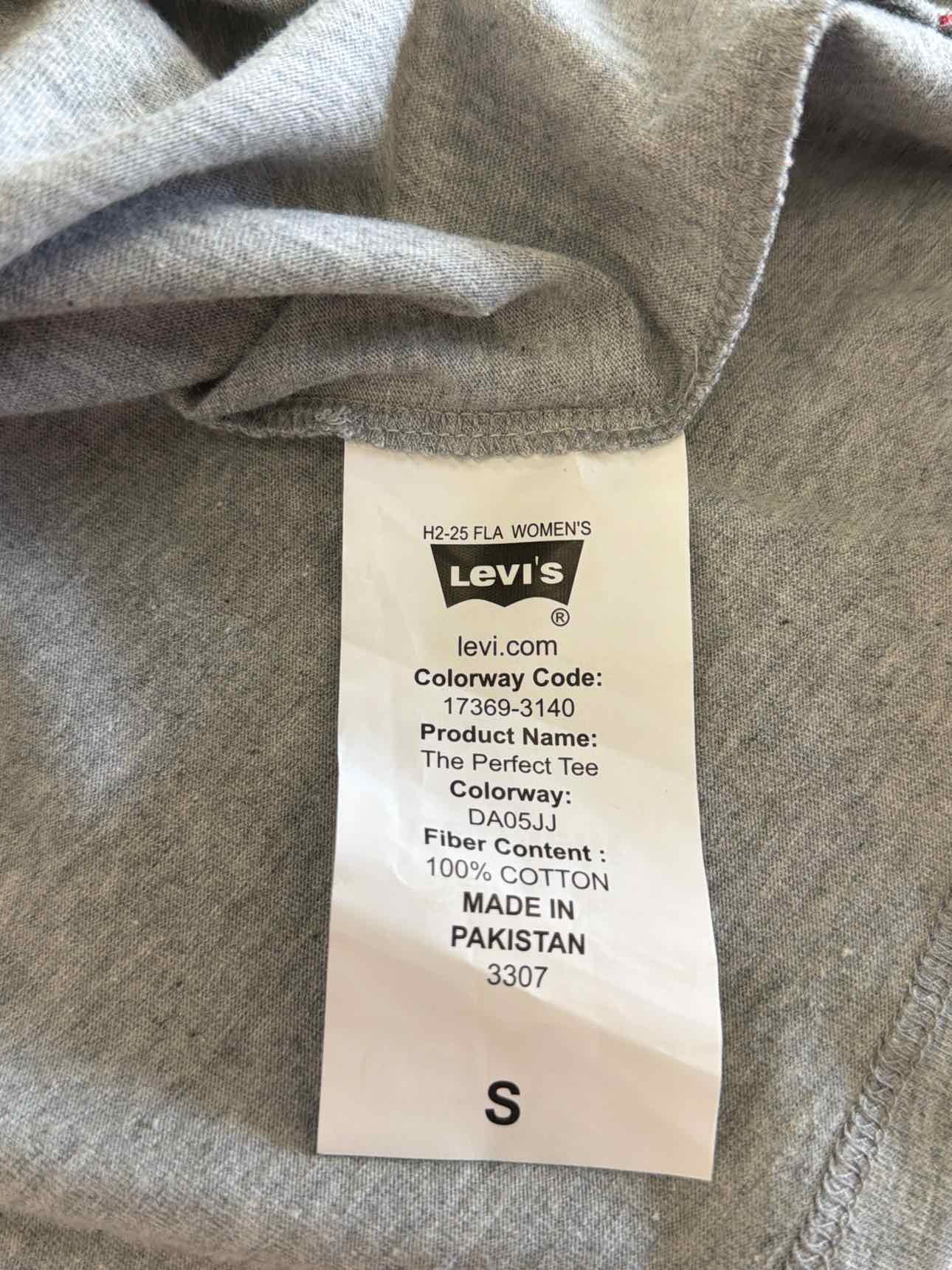 Levi's Size S Gray Preloved T-Shirt SS