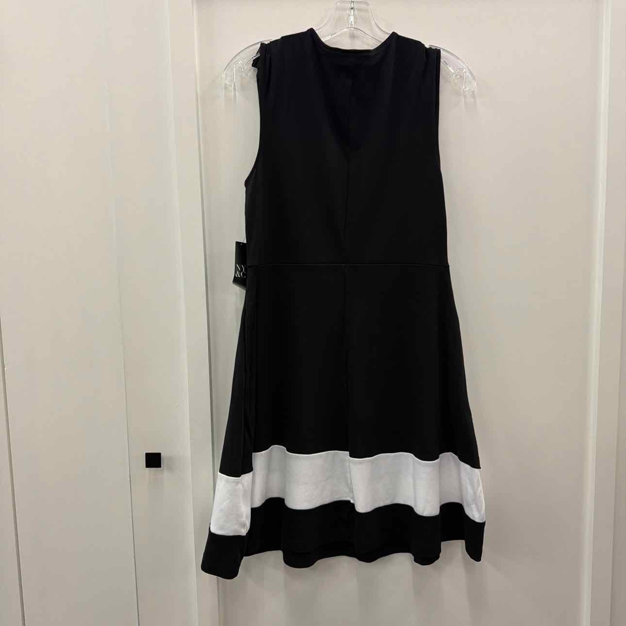 New York & Co. Size M Baige gree yellos New Dress