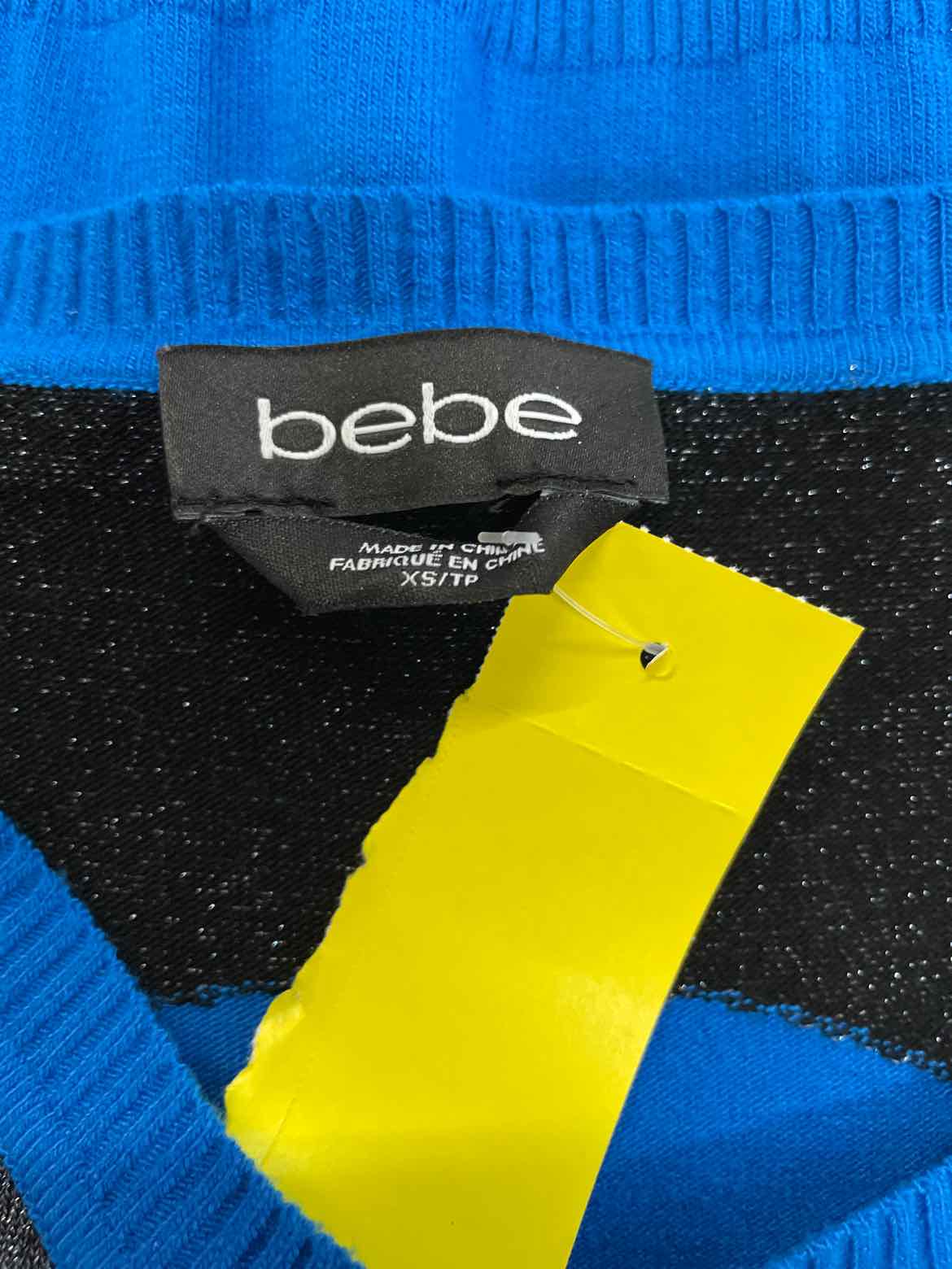 Bebe Size XS Black & Blue Longsleeve