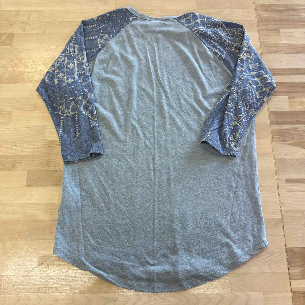 LulaRoe Size M Blue T-shirt