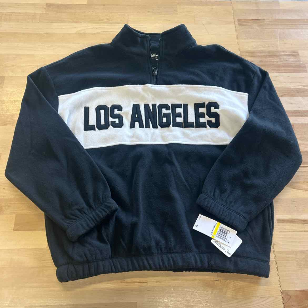 Rebellious One Size M Black Pullover