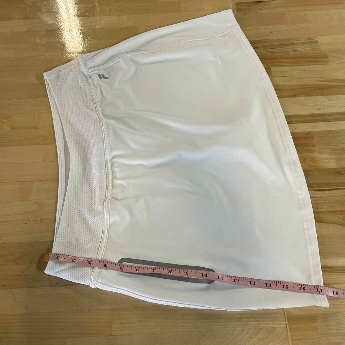 Fila Size XL White Preloved Skirt