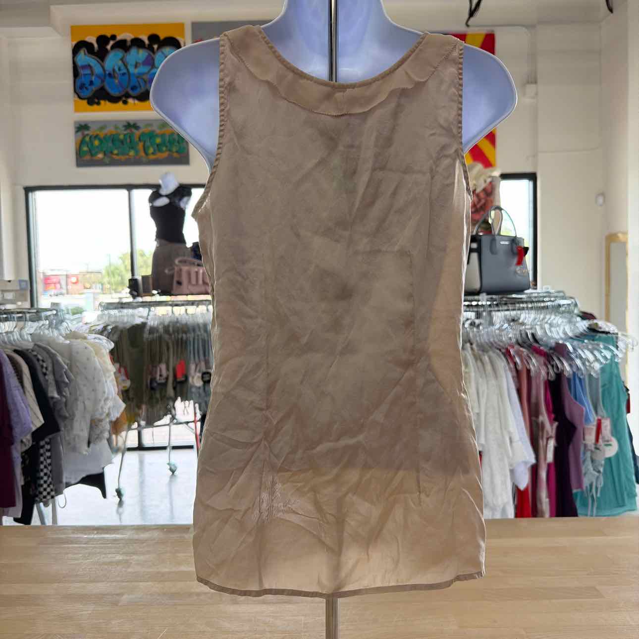 White House Black Market Size S Beige Silk Preloved Sleeveless