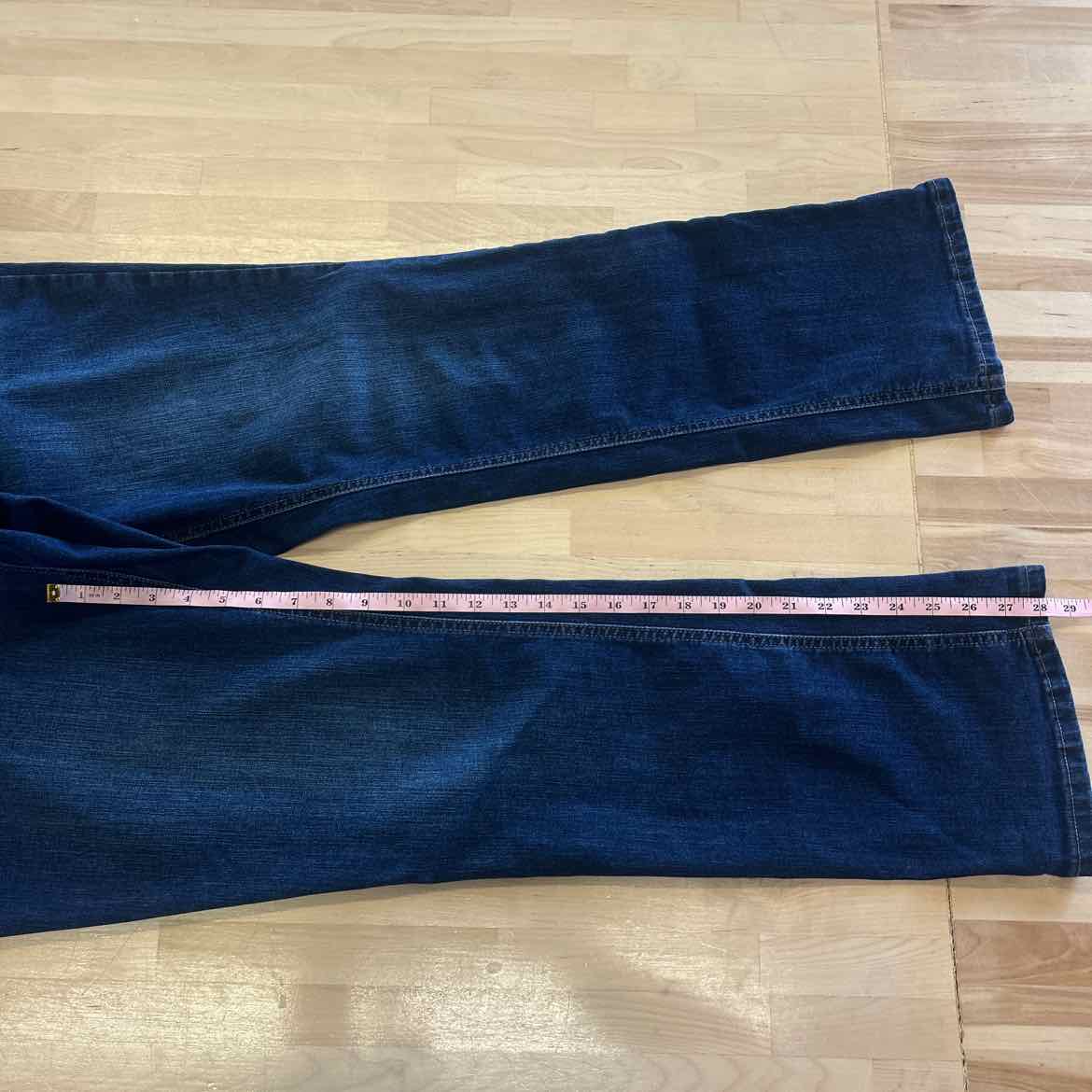 Maurices Size 14W Blue Denim Preloved Jeans