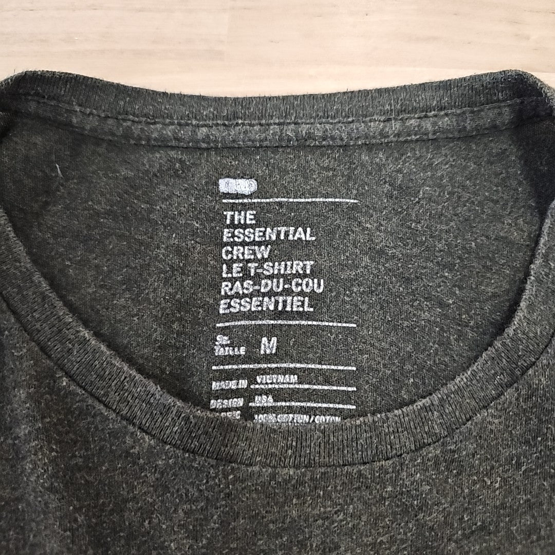 MEN'S Gap Men's Size M olive MENS T-shirt