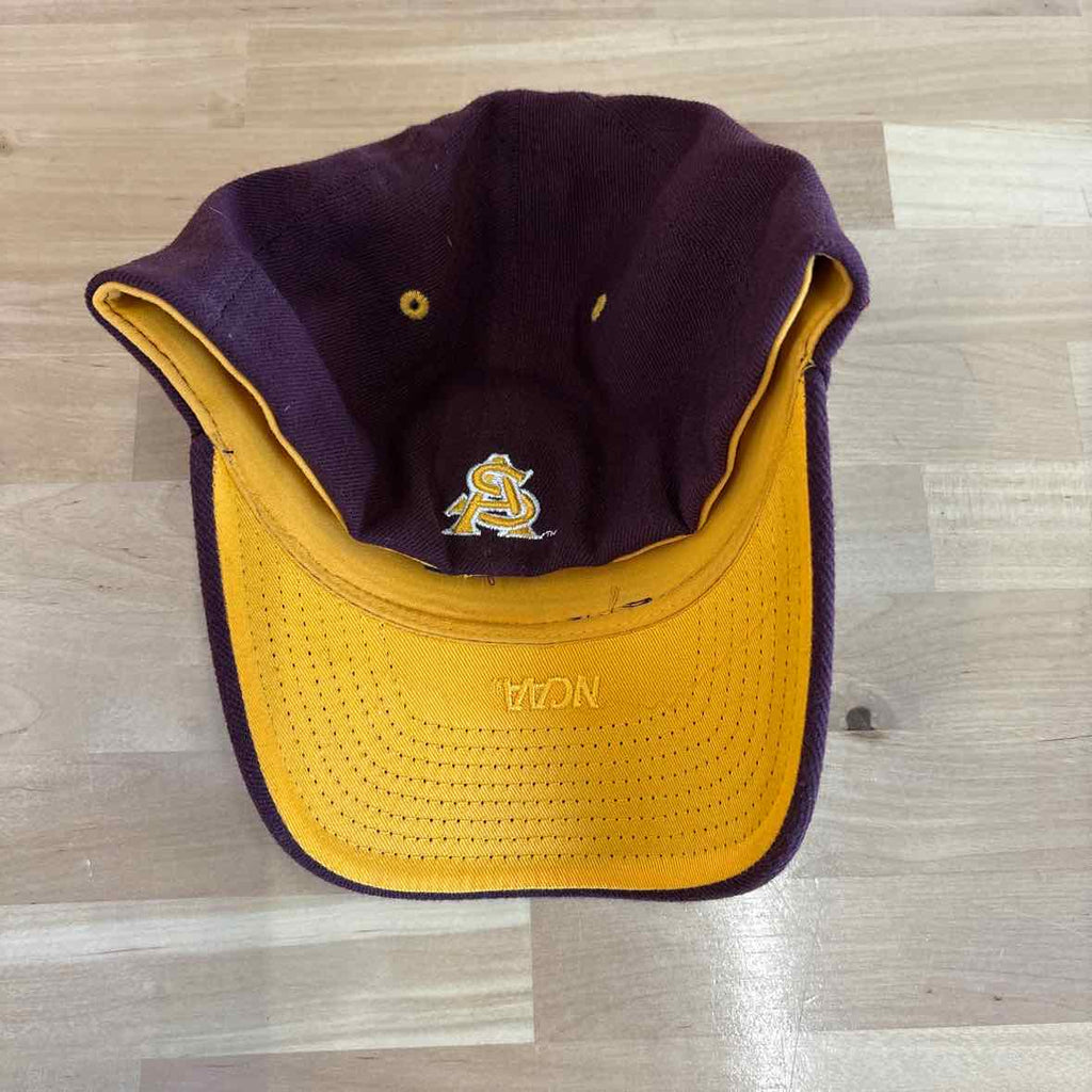 Zephyr Size M/L Burgundy Hats