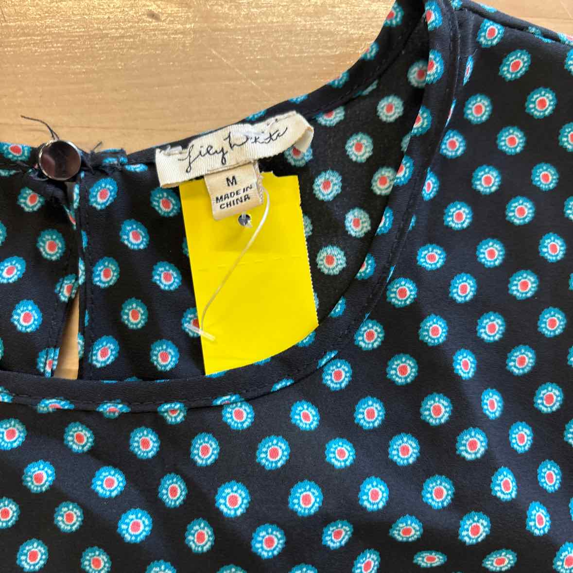 lily white Size M Black & Blue Blouse