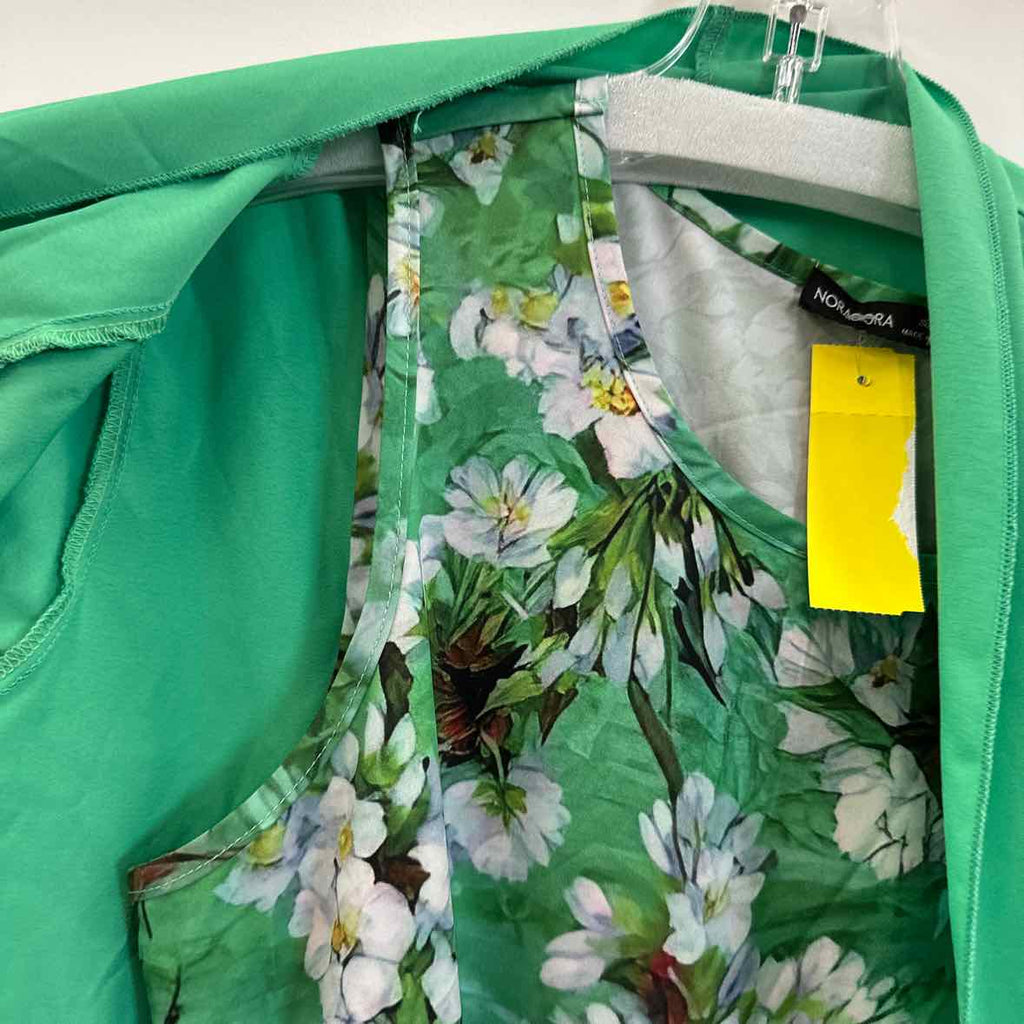 Noracora Size M Green Dress
