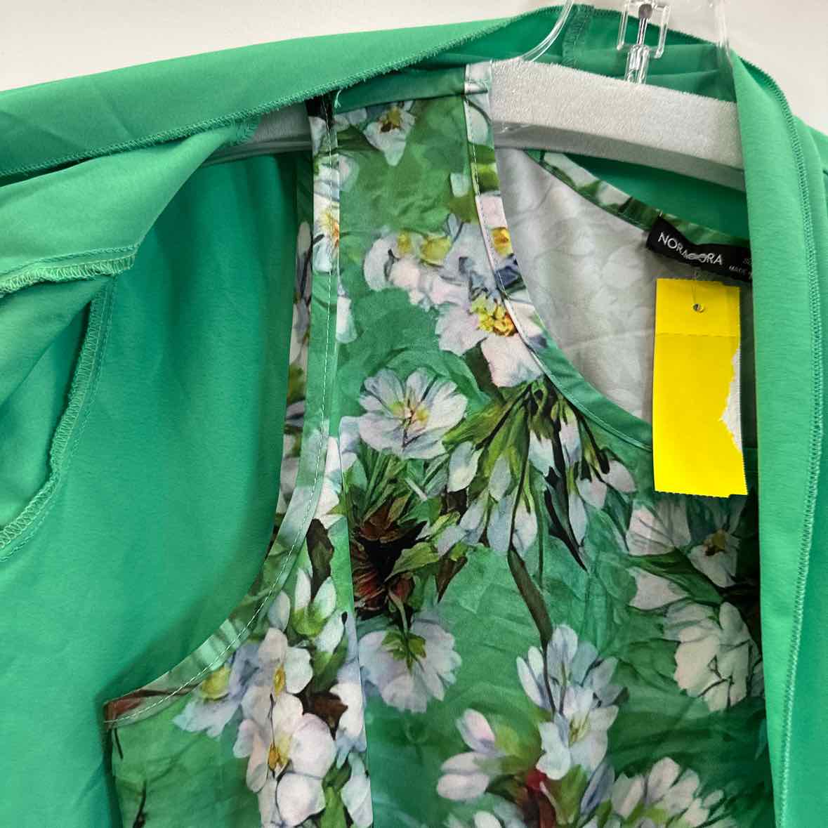 Noracora Size M Green Dress