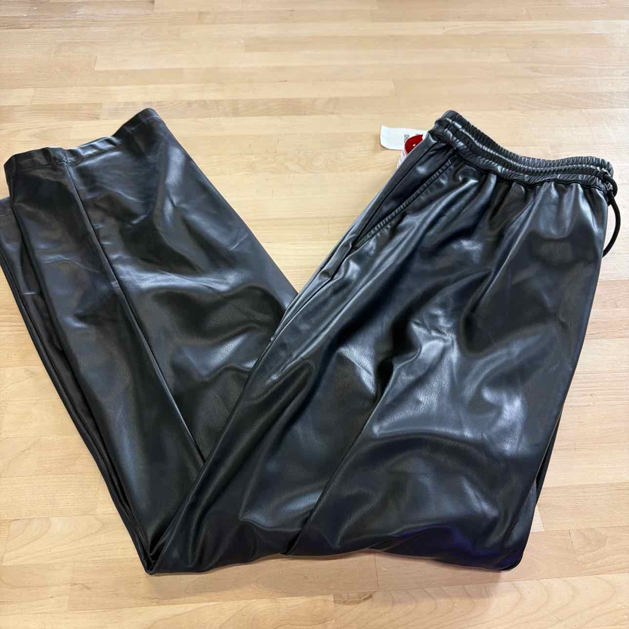 Mode of One Men's Relaxed-Fit Faux-Leather Pull-on Pants - Deep Black