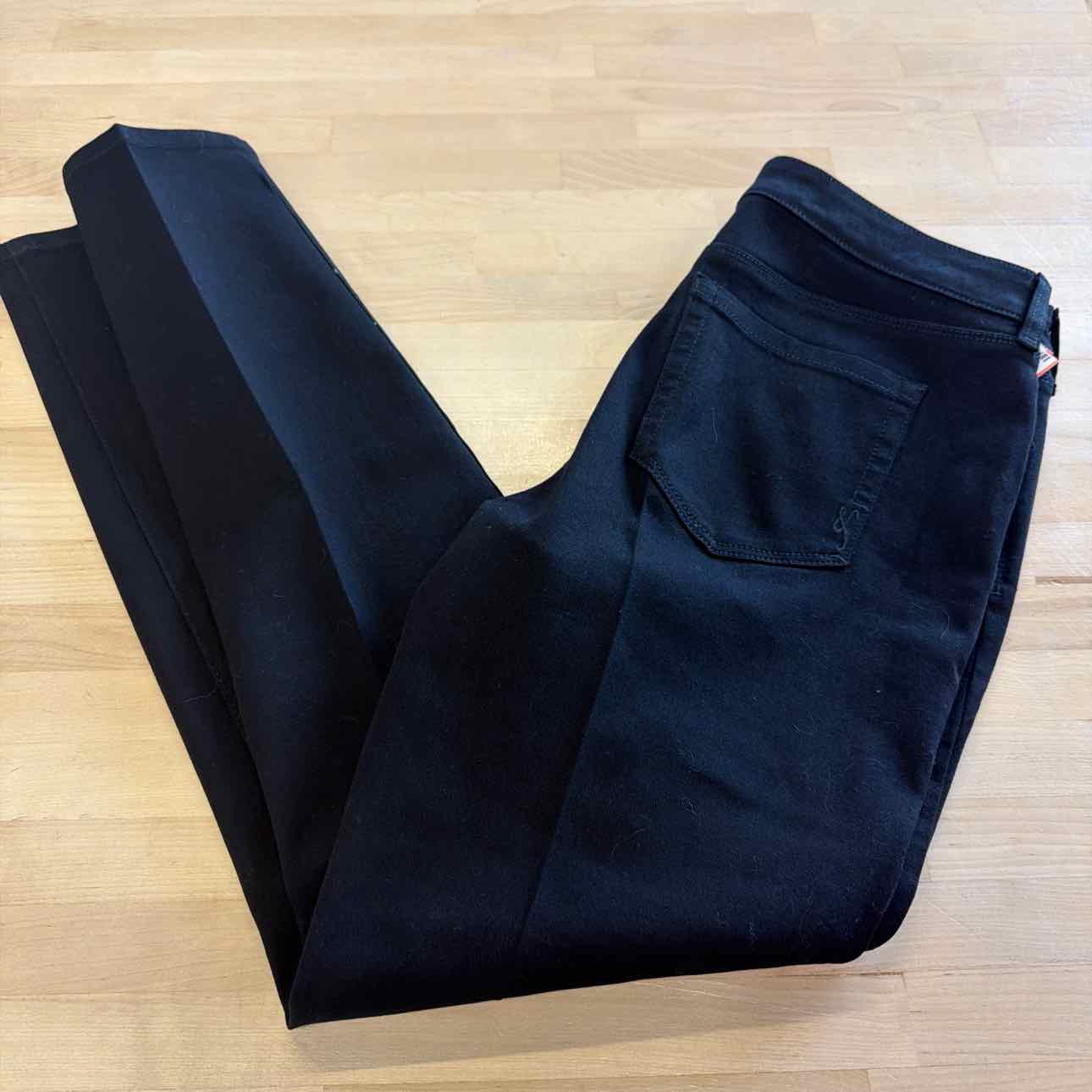 Style & Co. Size 8 Black Cotton Preloved Jeans
