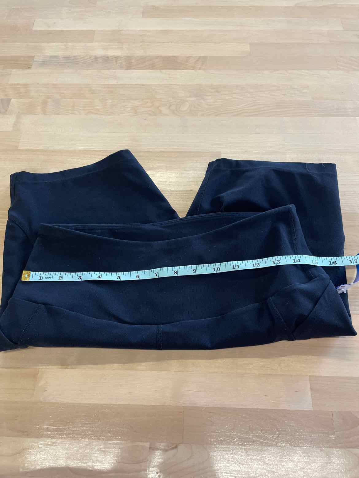 MPG Size L Black Shorts