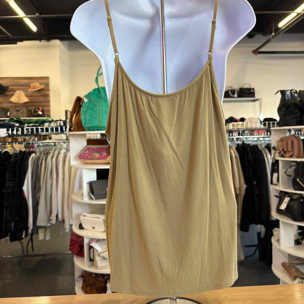 Doe & Rae Size L Green Preloved Tank