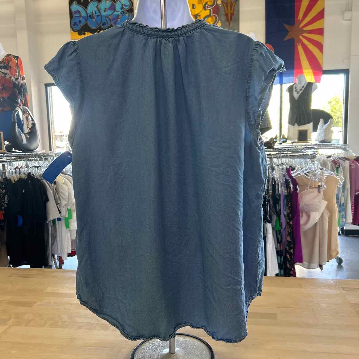 Liz Claiborne Size L Blue Preloved T-Shirt SS