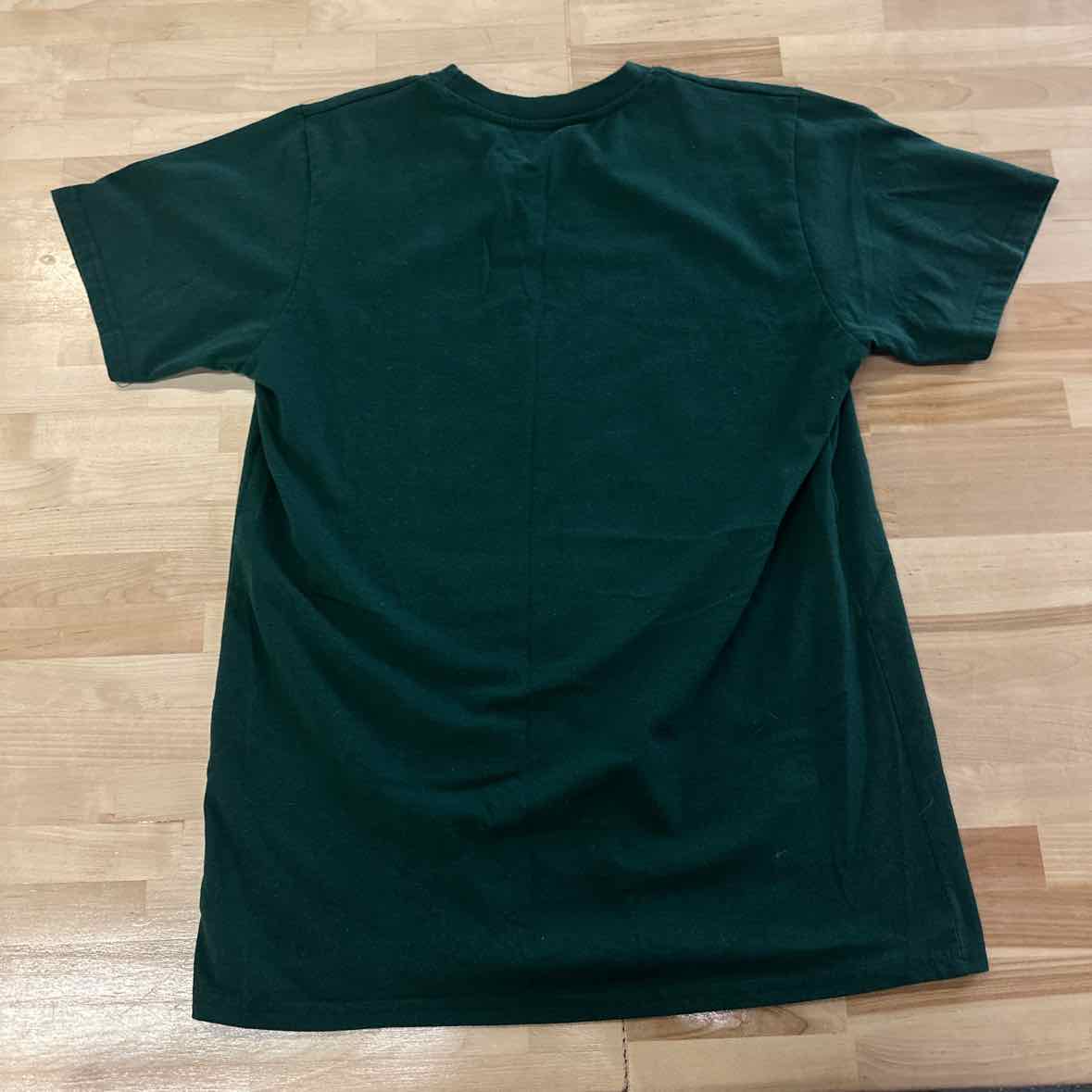 Disney Size M Green T-shirt