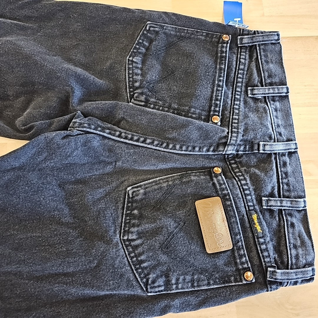 Wrangler Size 28 Black Jeans