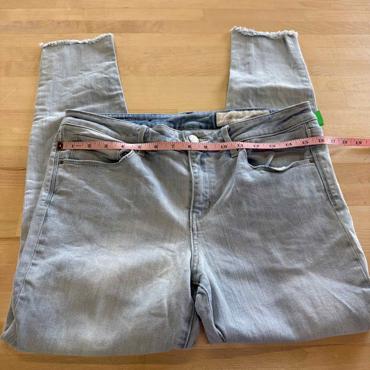 Treasure Bond Size 30 Denim Preloved Jeans