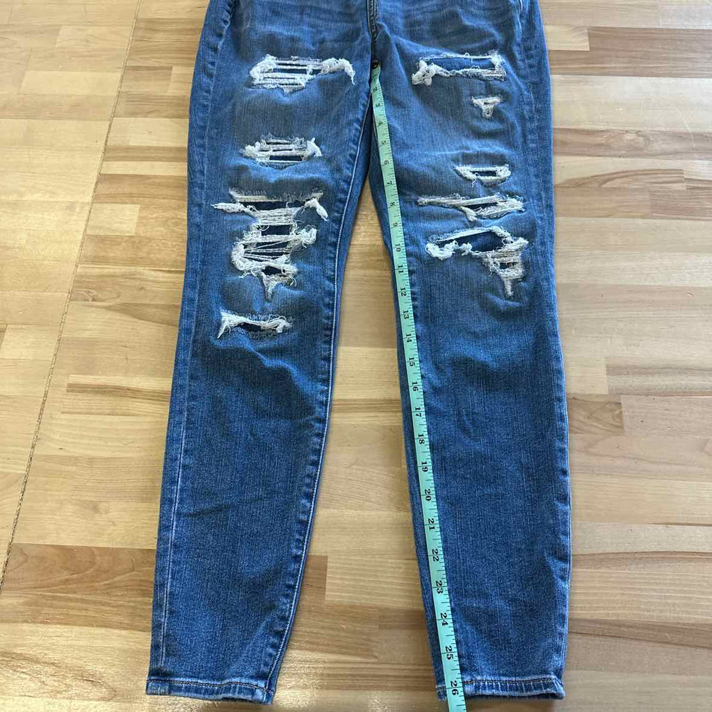 American Eagle Size 2 Blue Jeans