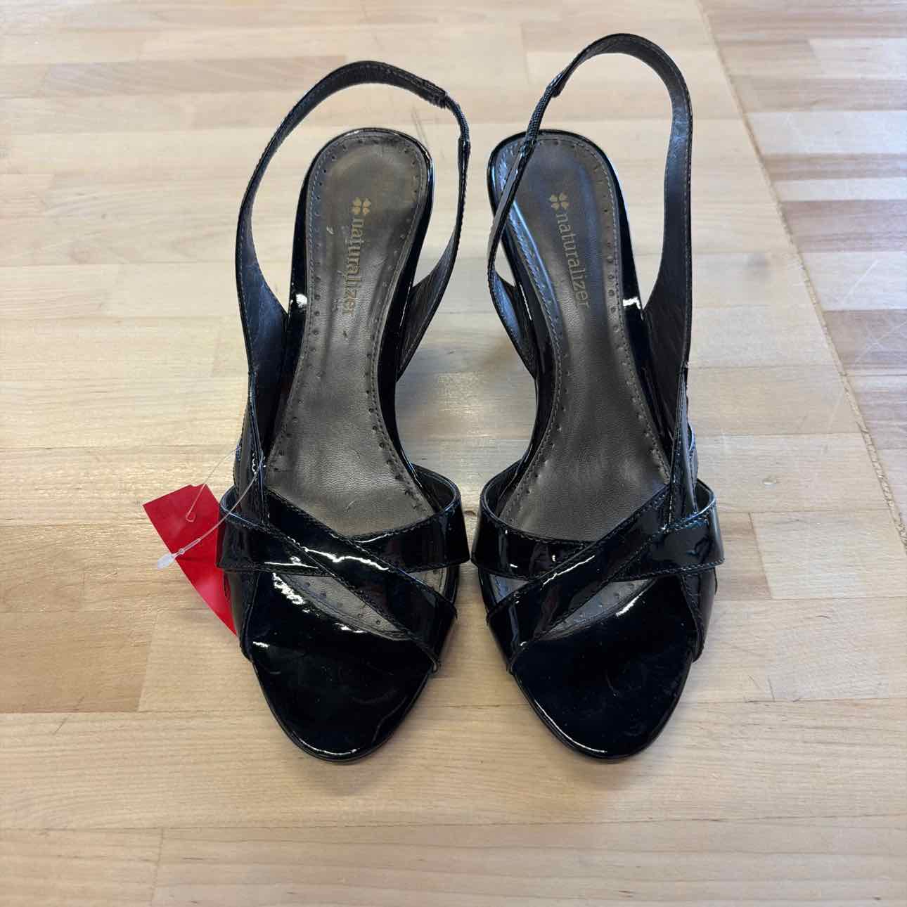 Naturalizer Size 7.5 Black Used Pumps