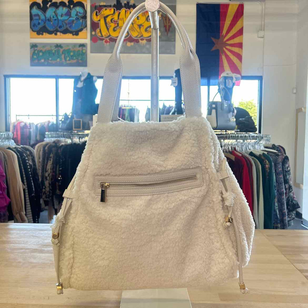 On 34th Jyyll Sherpa Medium Tote