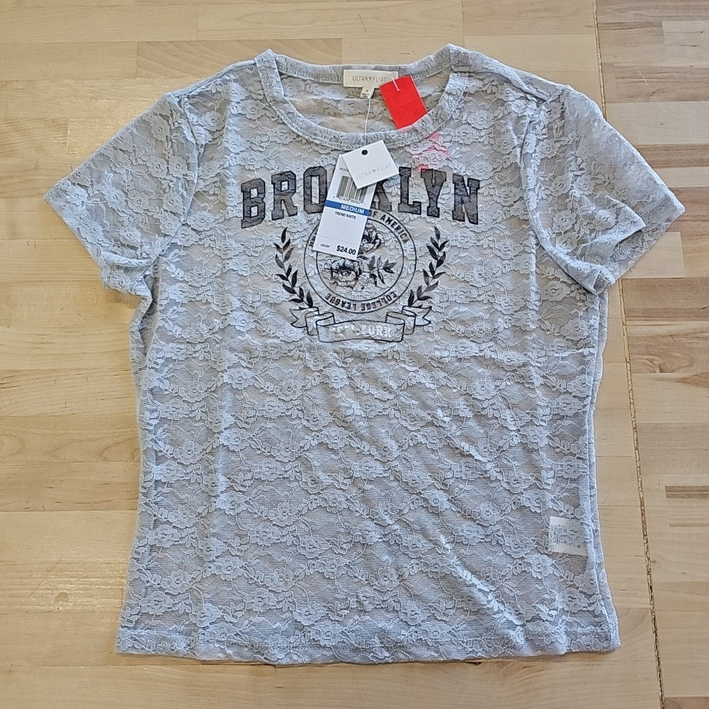 Ultra Flirt Juniors' Graphic Lace Tee - Vapor Blue