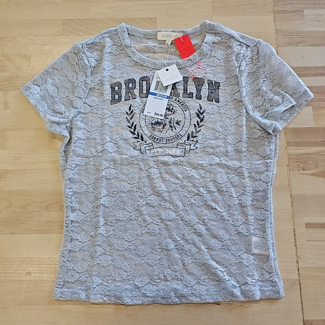 Ultra Flirt Juniors' Graphic Lace Tee - Vapor Blue