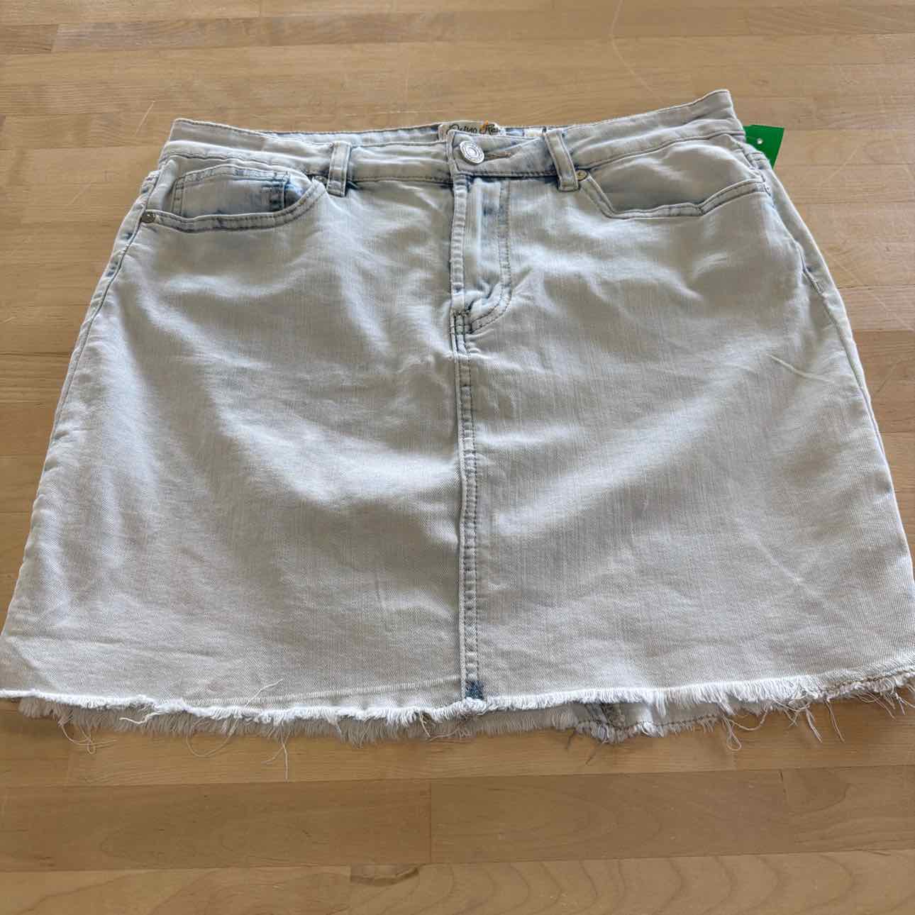 Indigo Rein Size 11 Denim Preloved Skirt