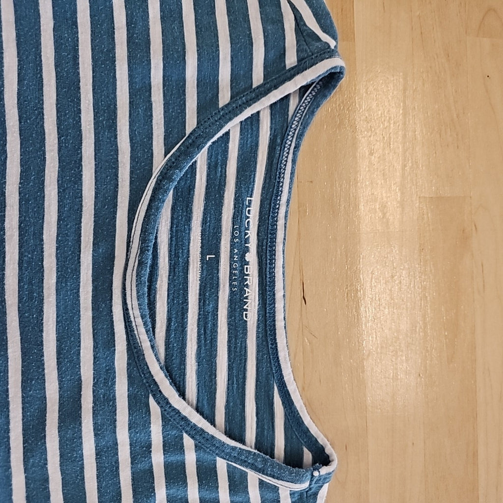 Lucky Brand Size L Blue & White T-shirt