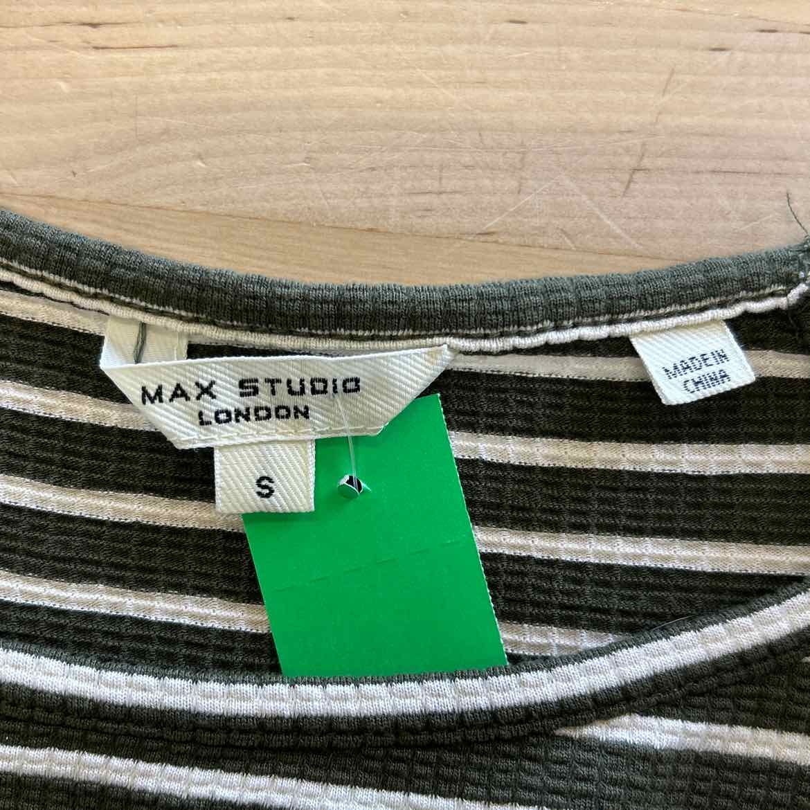 Max Studio Size S Green Preloved Blouse SS