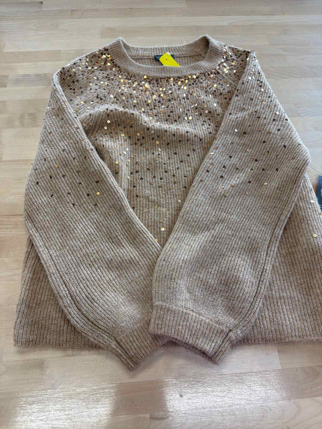 Vince Camuto Size S Beige Sweater