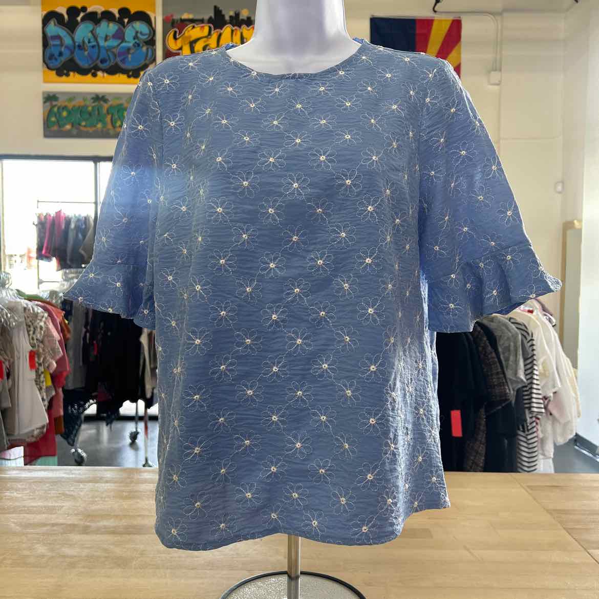 CeCe Size S Blue White Preloved Blouse
