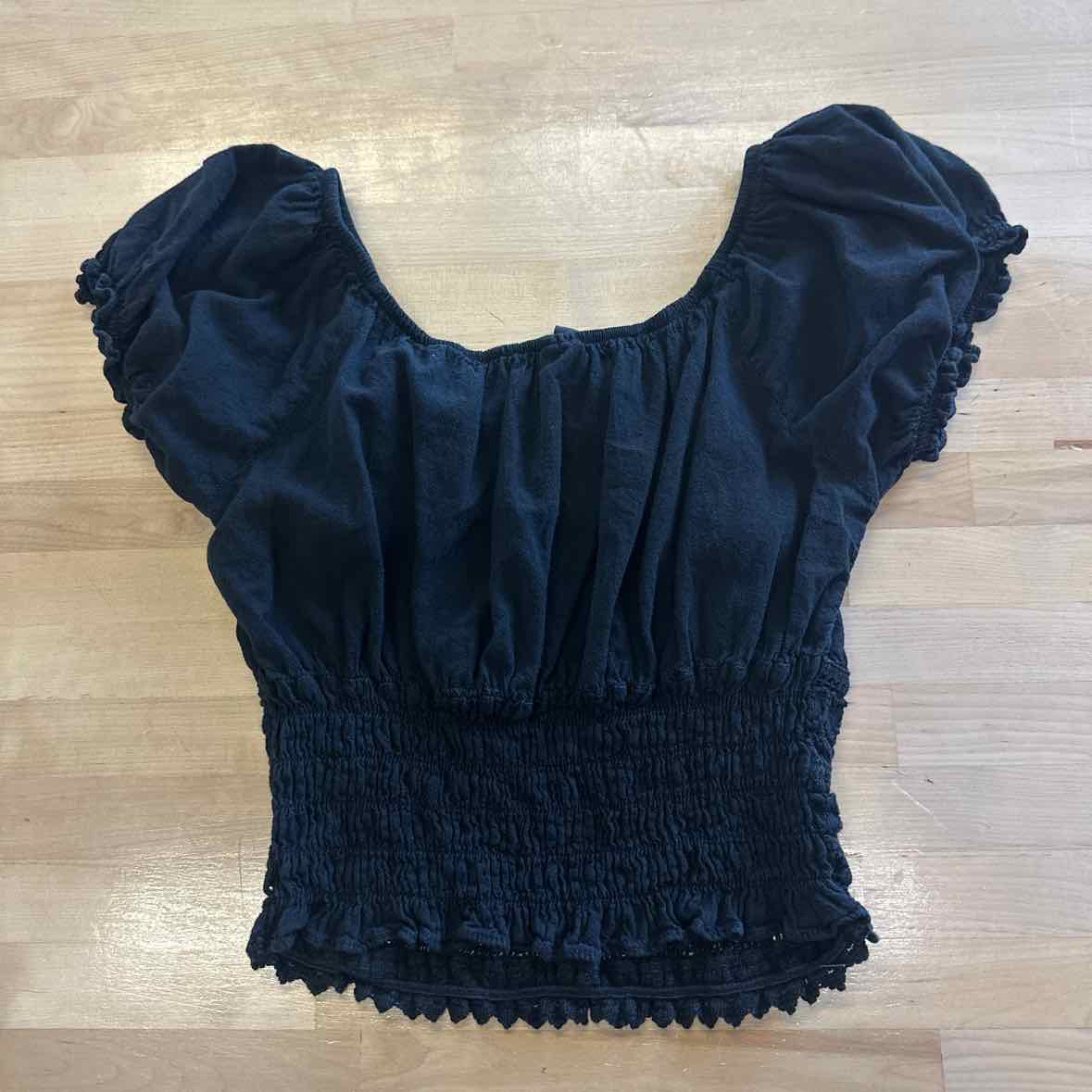 Blanco Size M Black Cotton Crop Top
