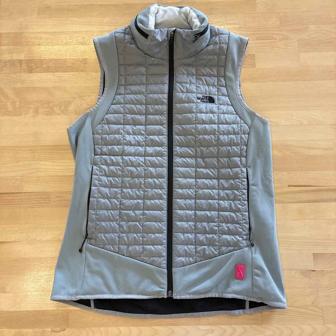 The North Face Size L Gray Vest