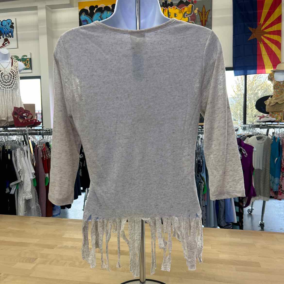 FreshWear Size S Gray Preloved T-Shirt LS