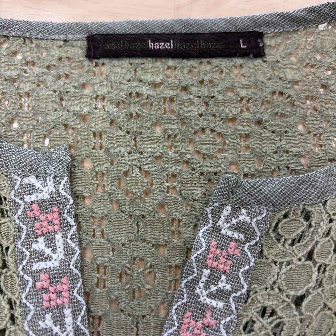 Hazel Size L Beige Rayon Lace Accent Preloved Blouse LS